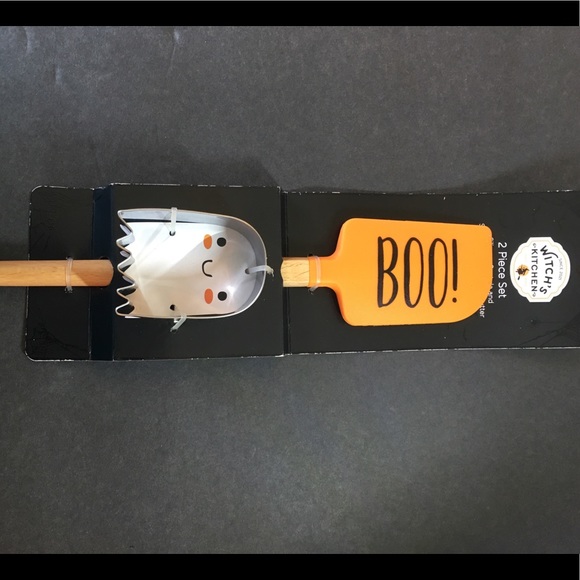 Halloween Boo Silicone Spatula Ghost Cookie Cutter - Picture 2 of 6